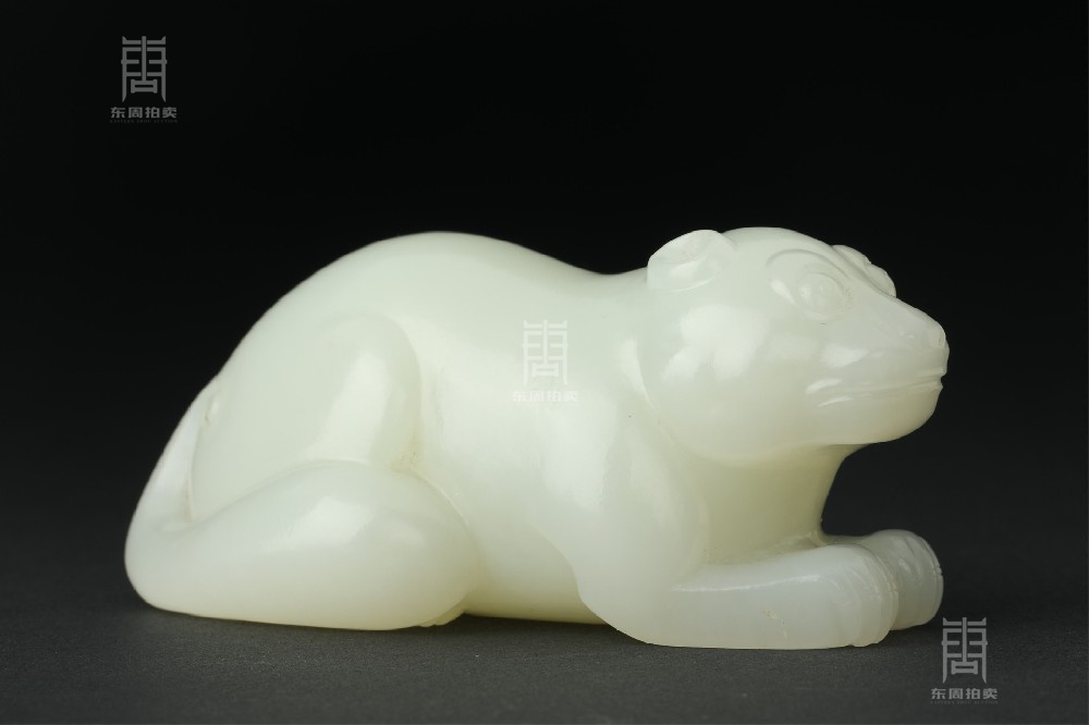 194 民國 羊脂玉瑞獸